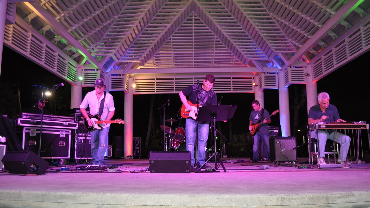 Sound Media Event at Park with country band performing