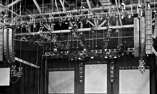 P1022313-PScaped16x9_filtered-BW